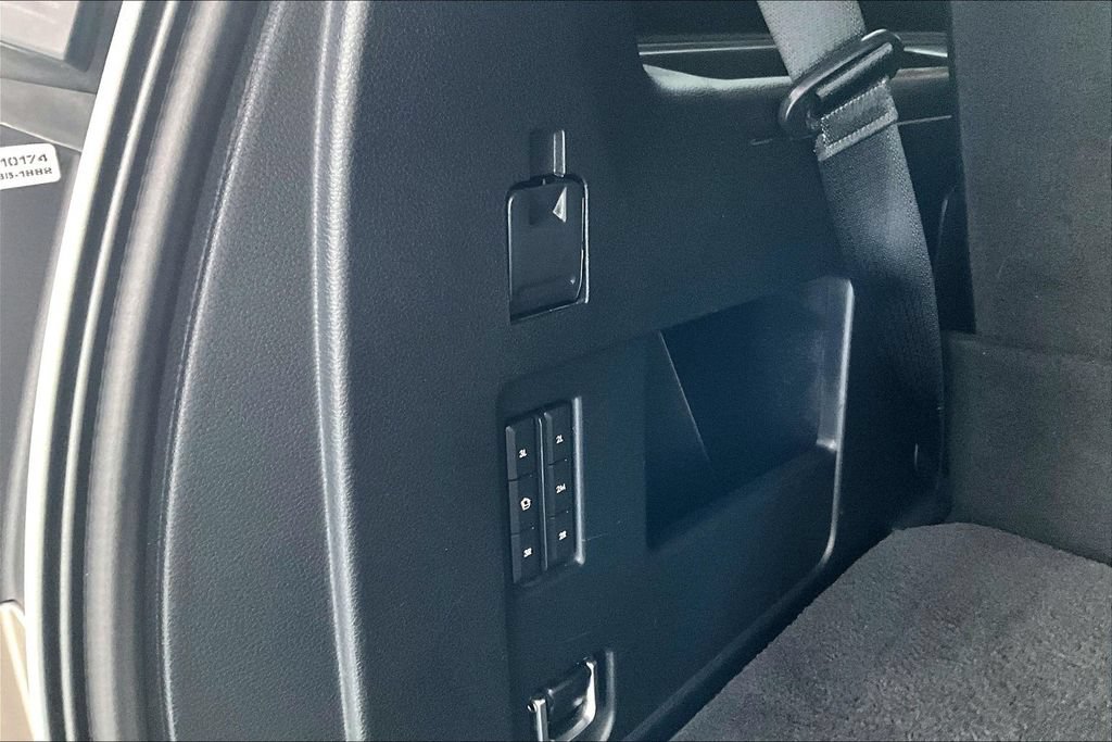 Used 2019 Lincoln Navigator Reserve AWD/4WD image 25