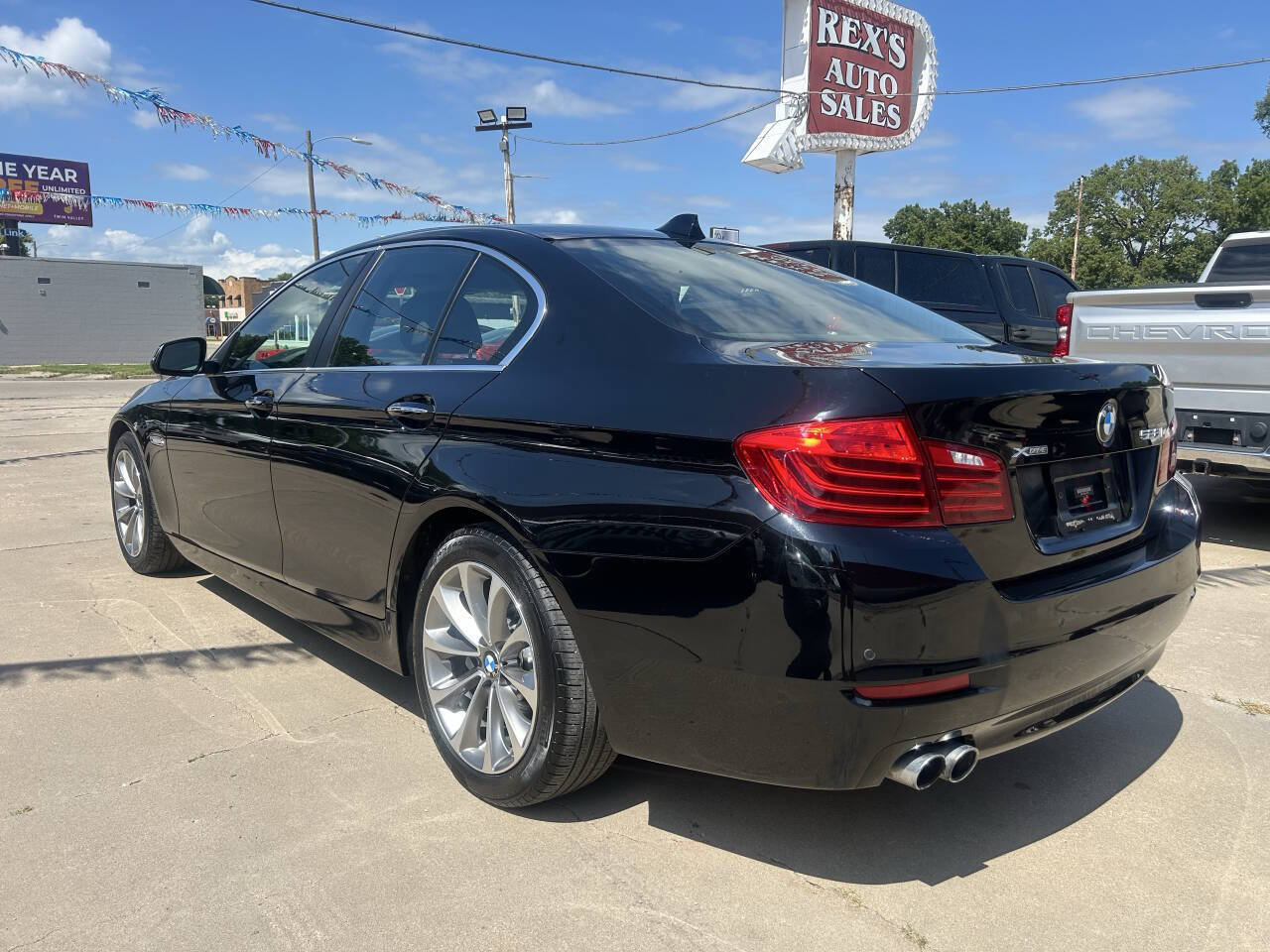 Used 2016 BMW 528i xDrive Sedan AWD/4WD image 4