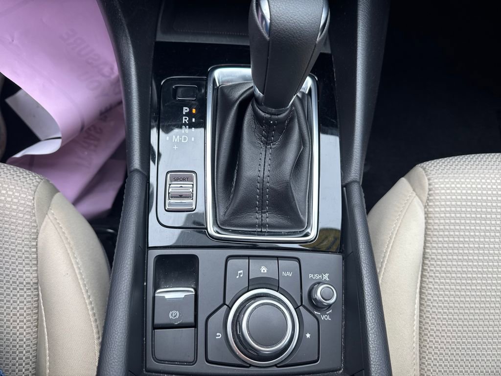 Used 2017 MAZDA MAZDA3 Sport w/ Preferred Equipment Package image 18