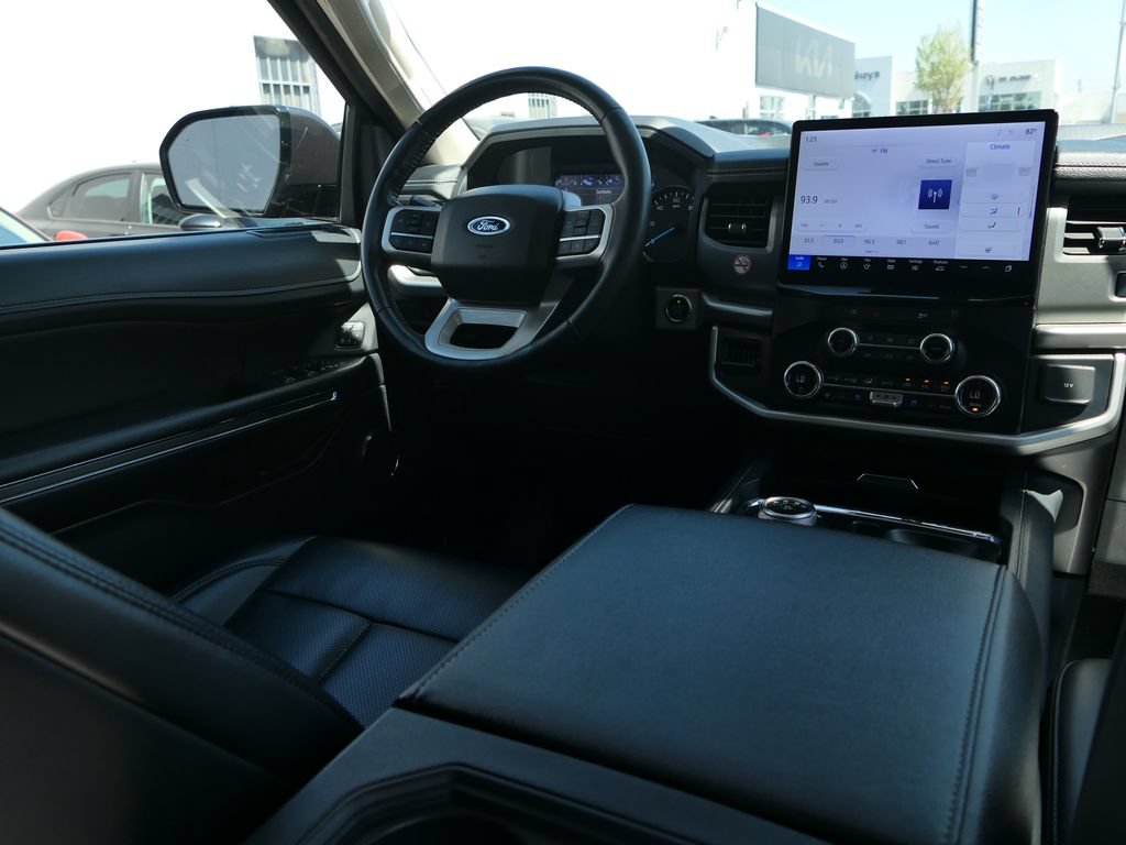 Used 2024 Ford Expedition Max XLT RWD image 24