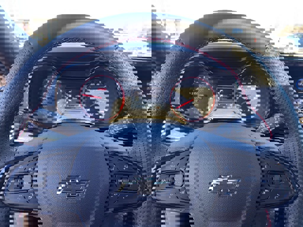 New 2026 Chevrolet Trax RS w/ Sunroof Package image 21