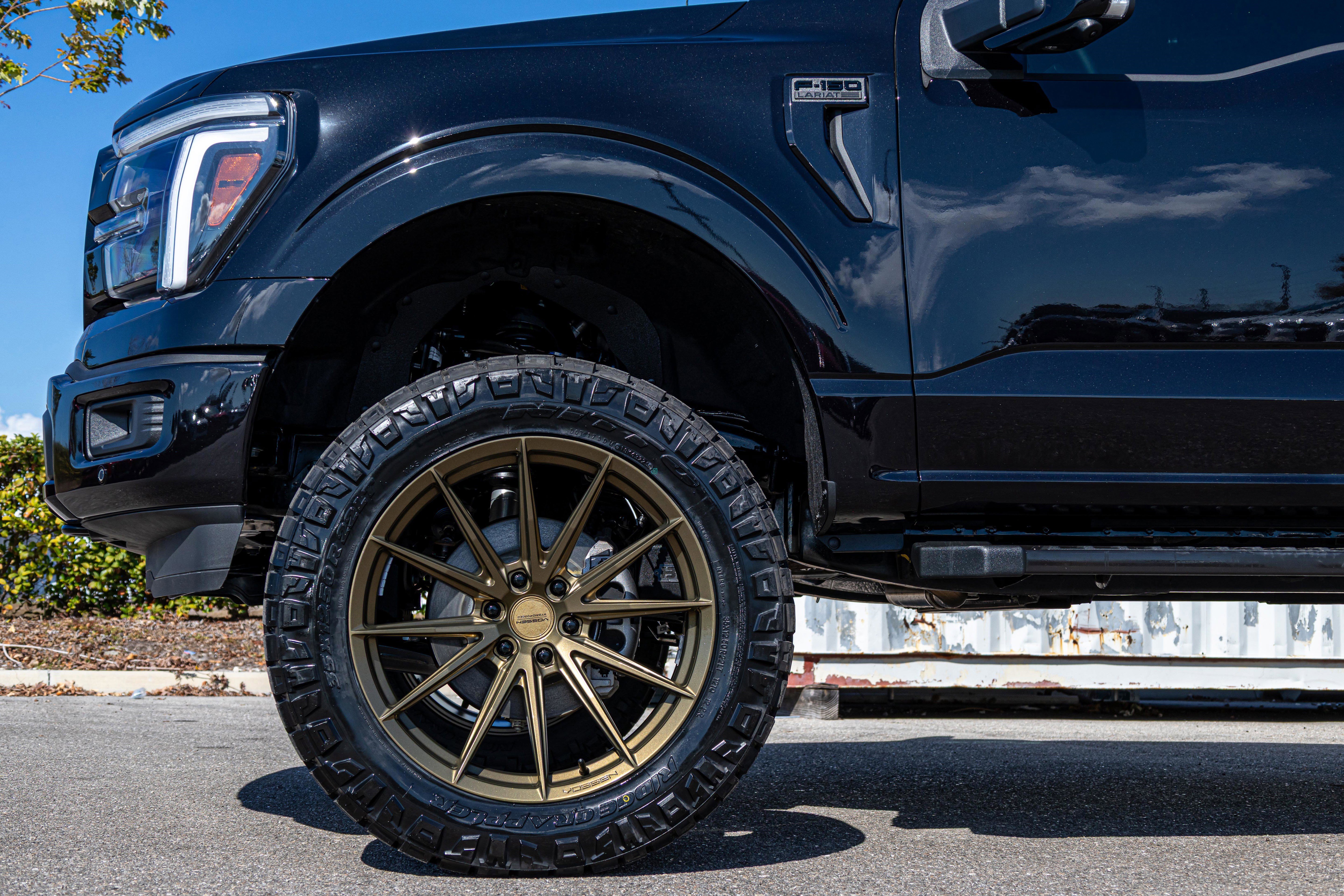 New 2025 Ford F150 Lariat w/ Equipment Group 501A Mid image 41