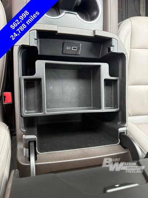 Used 2024 Chevrolet Tahoe Z71 w/ Luxury Package AWD/4WD image 22