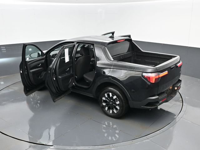 Used 2025 Hyundai Santa Cruz SE image 24