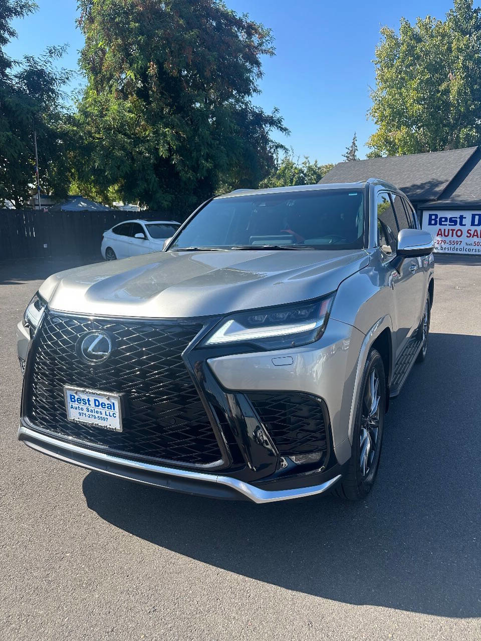 Used 2023 Lexus LX 600 F Sport image 3