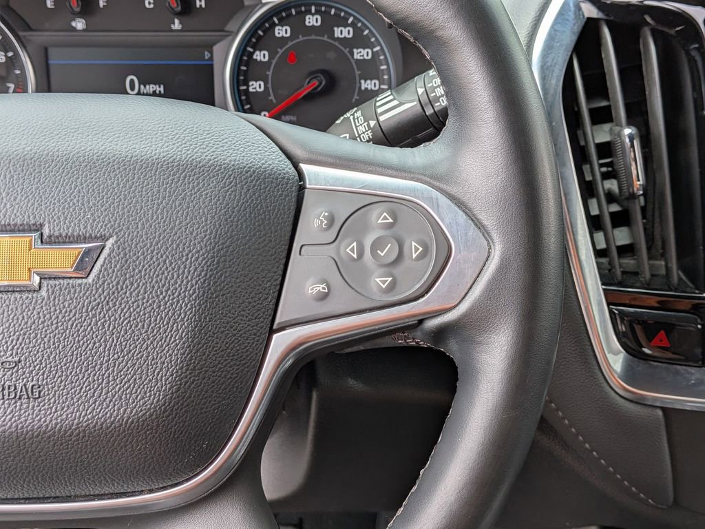 Used 2023 Chevrolet Traverse LT FWD image 19