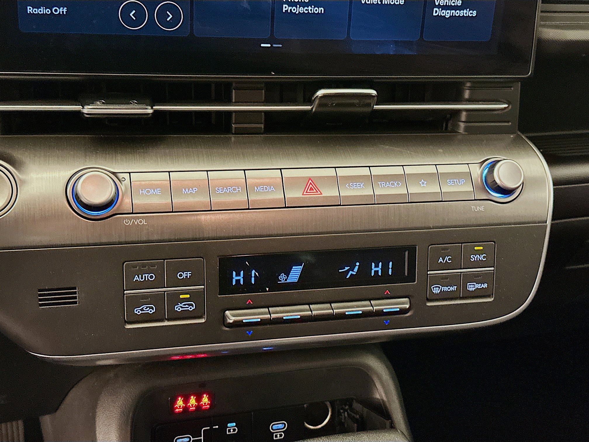 Used 2025 Hyundai Kona SEL image 23