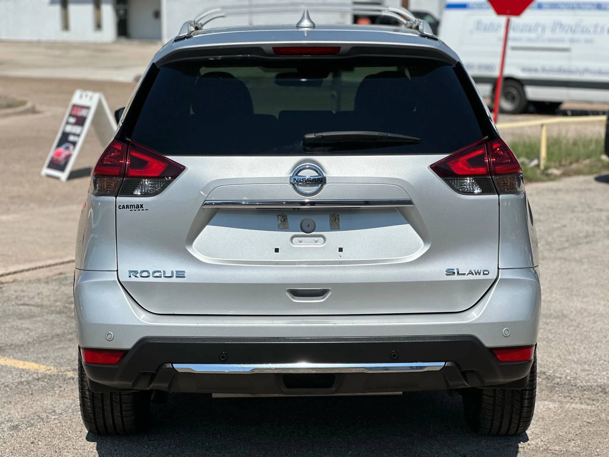 Used 2020 Nissan Rogue SL w/ Premium Package image 5