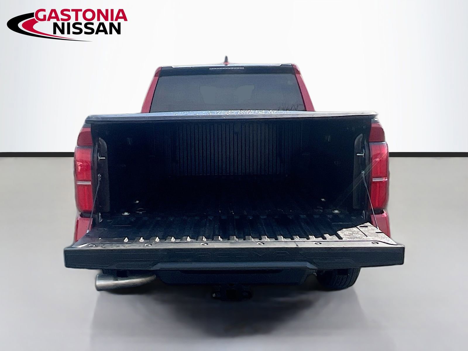 Used 2025 Toyota Tacoma SR5 image 34