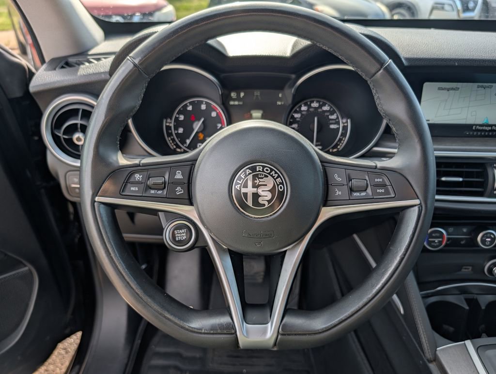 Used 2018 Alfa Romeo Stelvio Ti AWD/4WD image 31