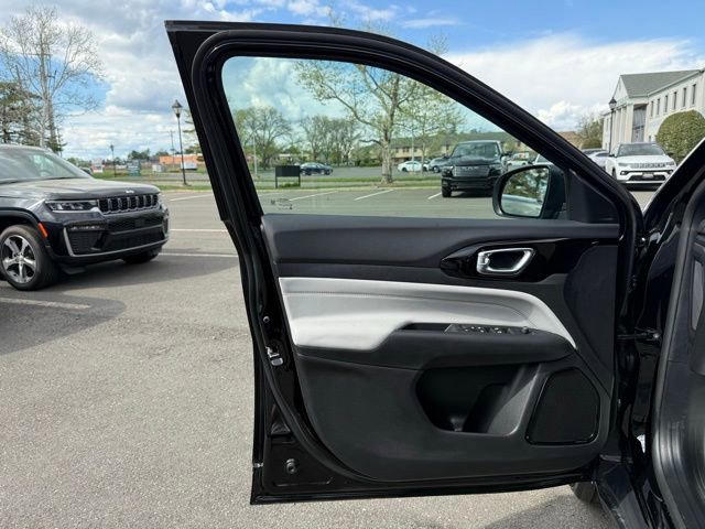 New 2026 Jeep Compass Limited AWD/4WD image 22