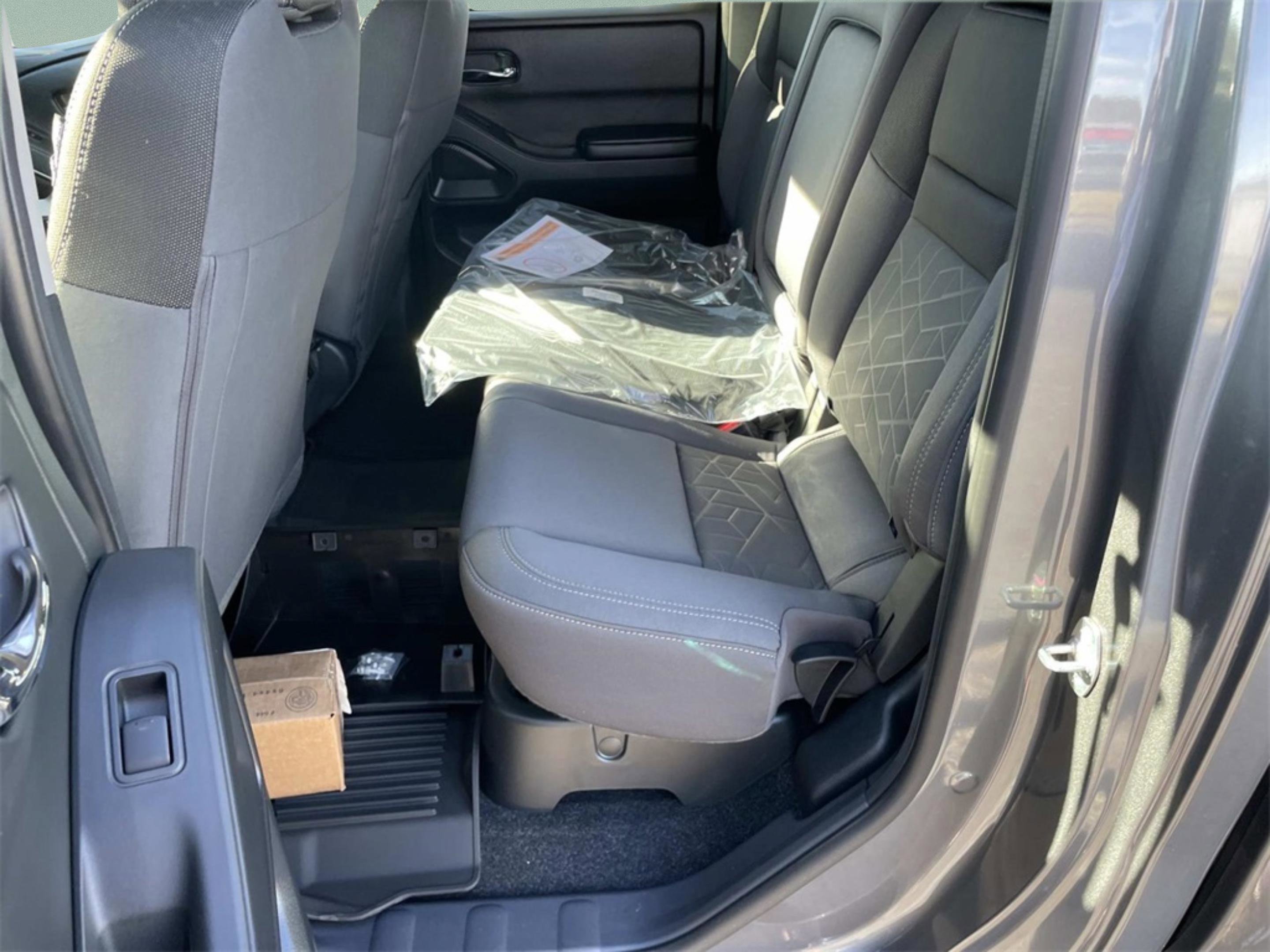 New 2026 Nissan Frontier SV w/ SV Convenience Package image 10