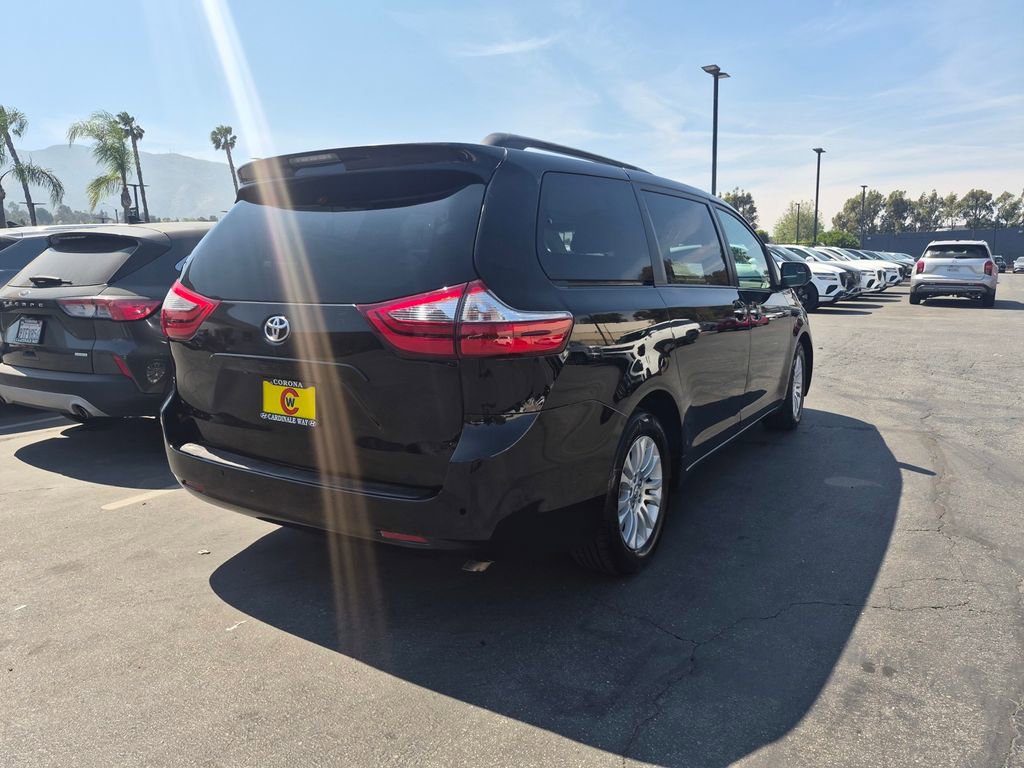 Used 2015 Toyota Sienna XLE w/ XLE Navigation Package image 13