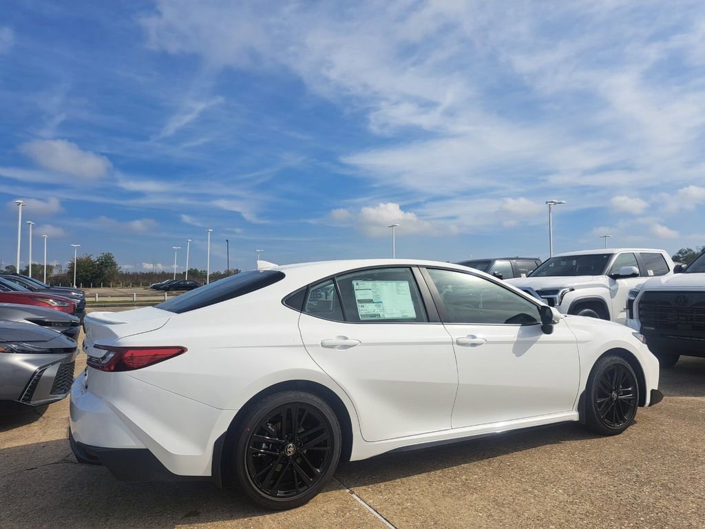 New 2026 Toyota Camry SE image 5