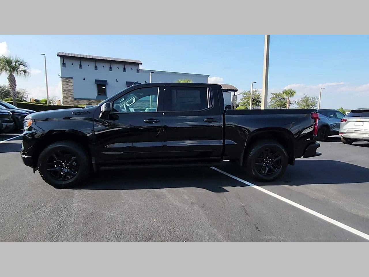 New 2026 Chevrolet Silverado 1500 High Country w/ Midnight Edition image 20