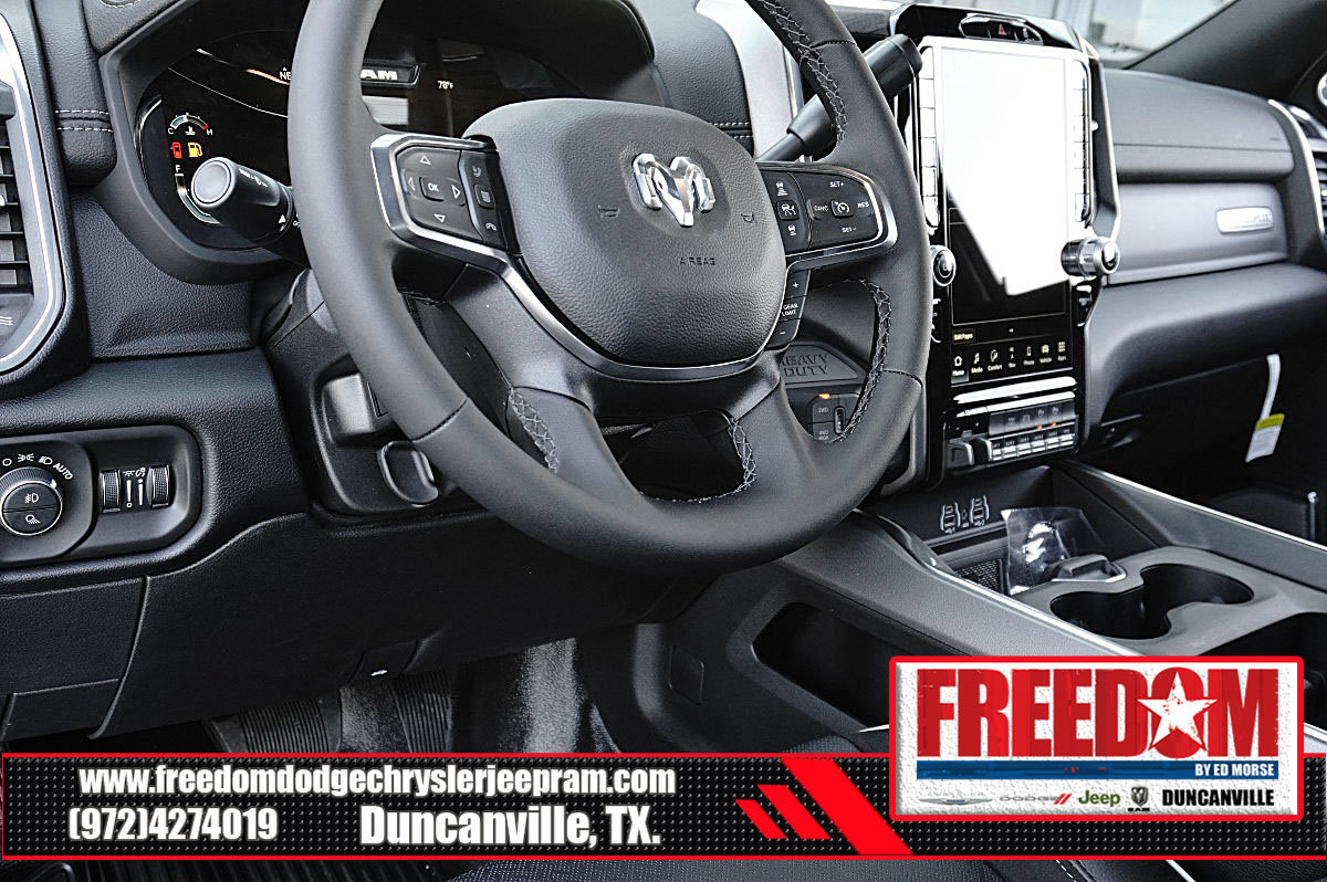 New 2026 RAM 4500 4x4 Crew Cab DRW w/ Laramie Trim Package image 28