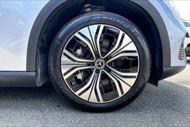 Certified 2024 Mercedes-Benz EQE 350+ 4MATIC SUV w/ Driver Assistance Package image 9