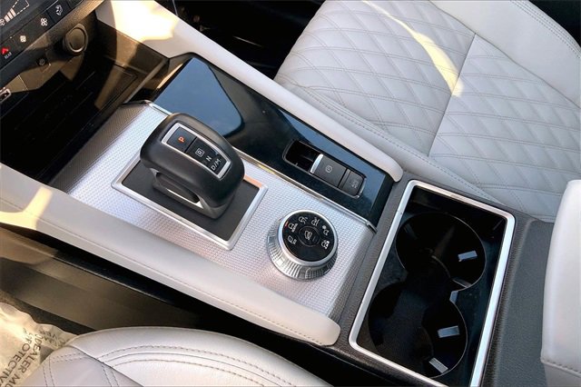 Used 2023 Mitsubishi Outlander SEL image 13