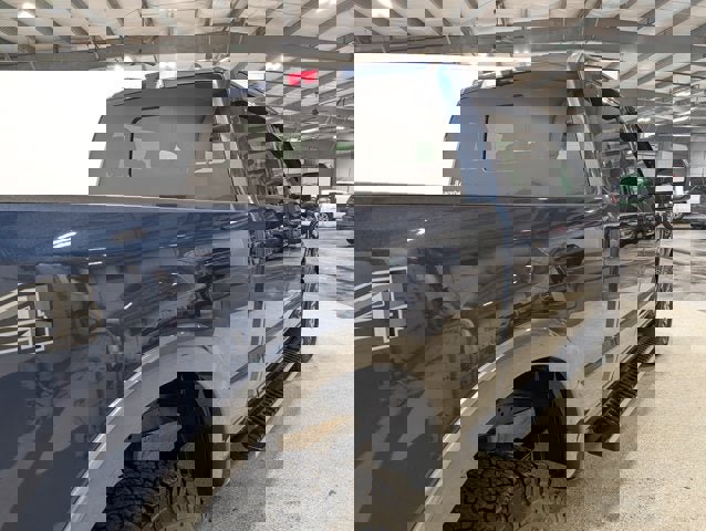 Used 2020 Ford F250 Lariat w/ Lariat Ultimate Package image 3