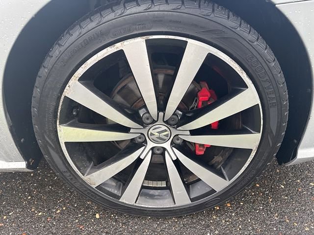 Used 2018 Volkswagen Passat 3.6 FWD image 7