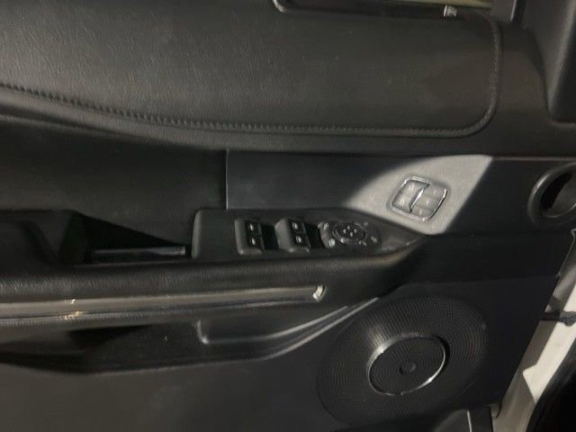 Used 2020 Ford Expedition XLT w/ Equipment Group 202A AWD/4WD image 10