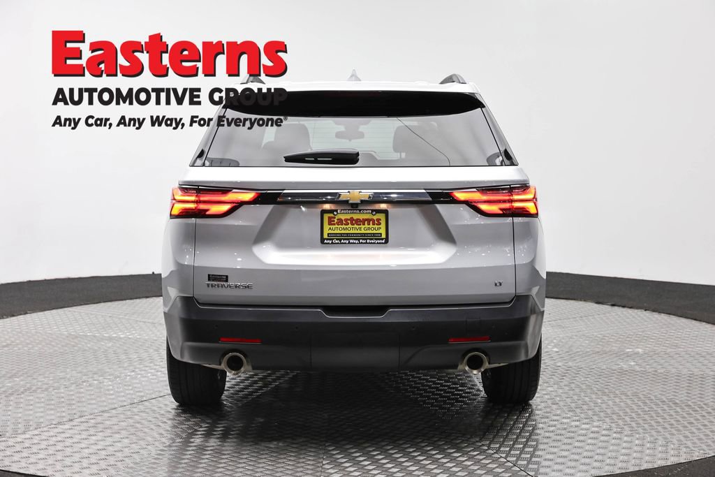 Used 2022 Chevrolet Traverse LT FWD image 6