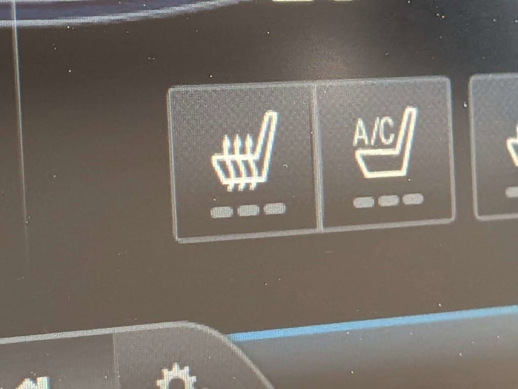 Used 2013 Ford F150 Lariat w/ Luxury Equipment Group image 20