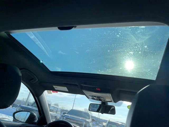 Used 2021 Volkswagen Jetta R-Line w/ R-Line Cold Weather Package image 33