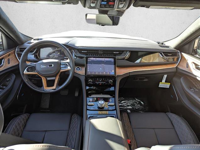 New 2025 Jeep Grand Cherokee Summit image 14