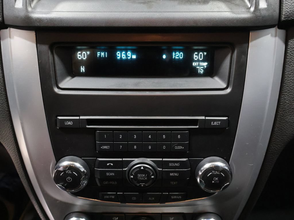 Used 2012 Ford Fusion SEL w/ Sport Appearance Pkg AWD/4WD image 23
