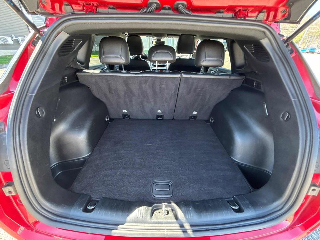 Used 2024 Jeep Compass Limited image 32