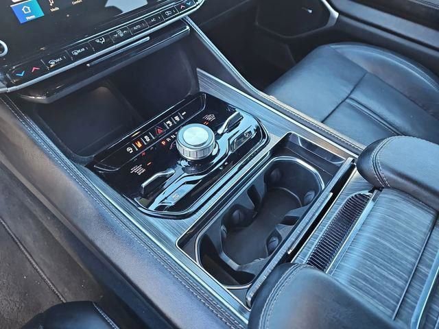 Used 2024 Jeep Wagoneer L Series III w/ Flexible Seating Group image 34