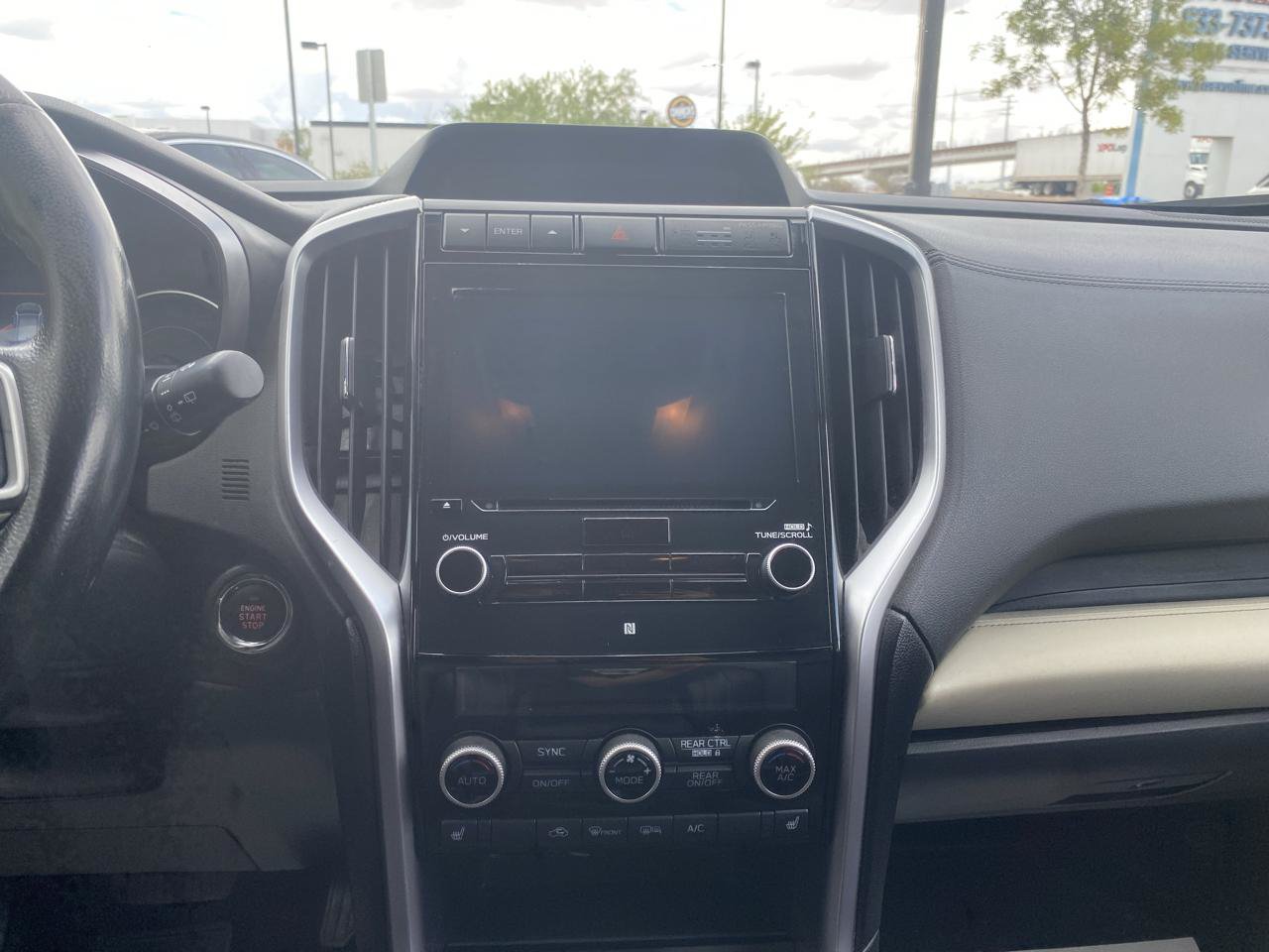 Used 2021 Subaru Ascent Limited AWD/4WD image 31