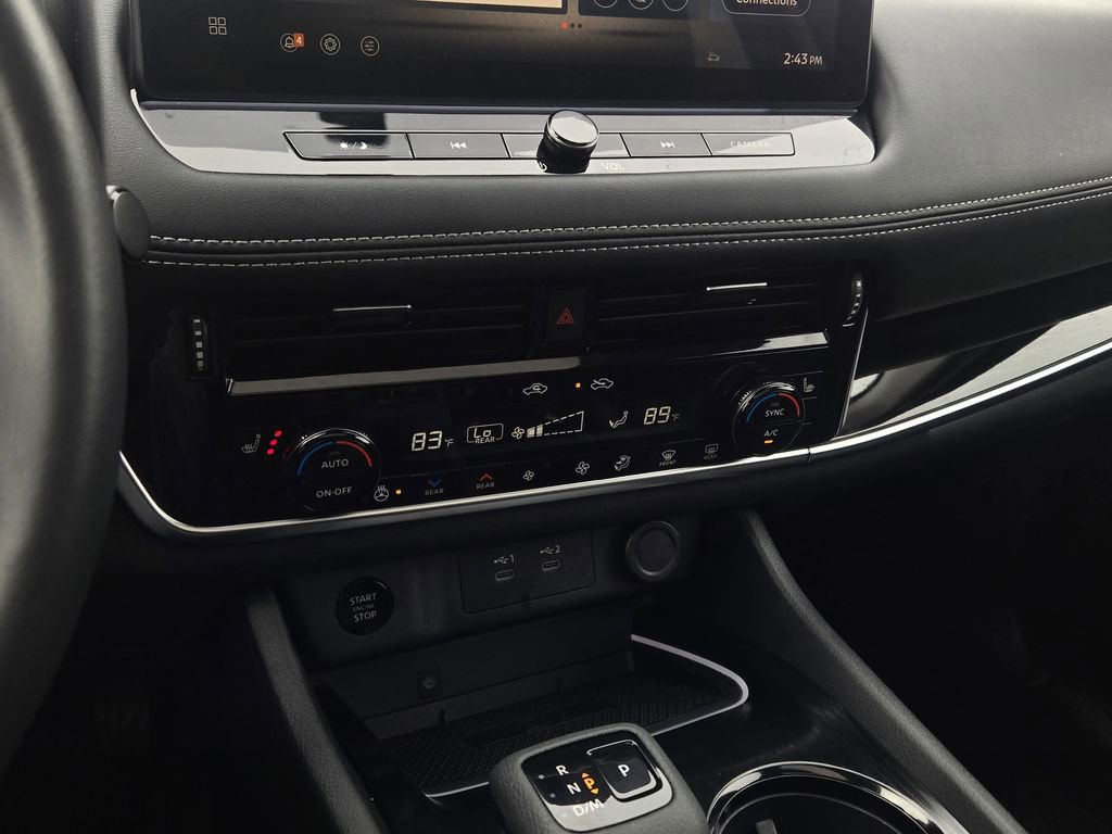 Used 2024 Nissan Rogue SL w/ SL Premium Package image 35