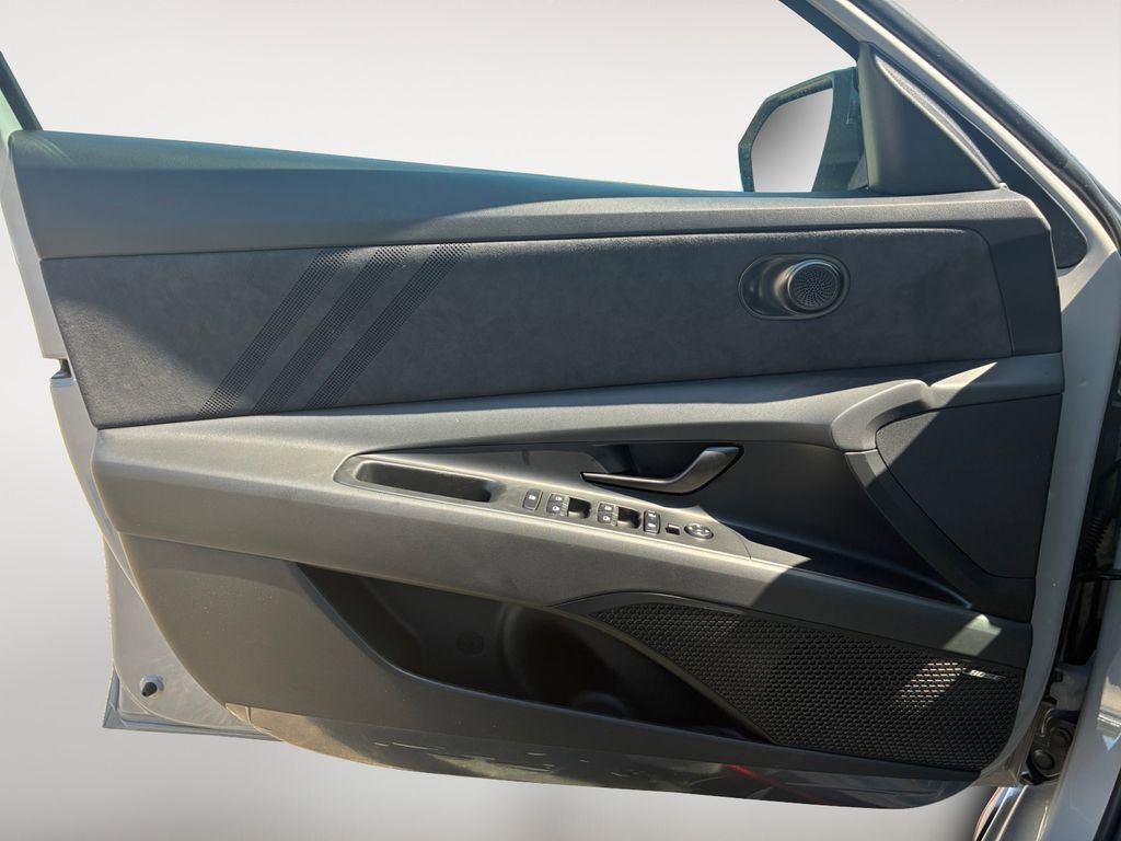 New 2026 Hyundai Elantra N FWD image 26