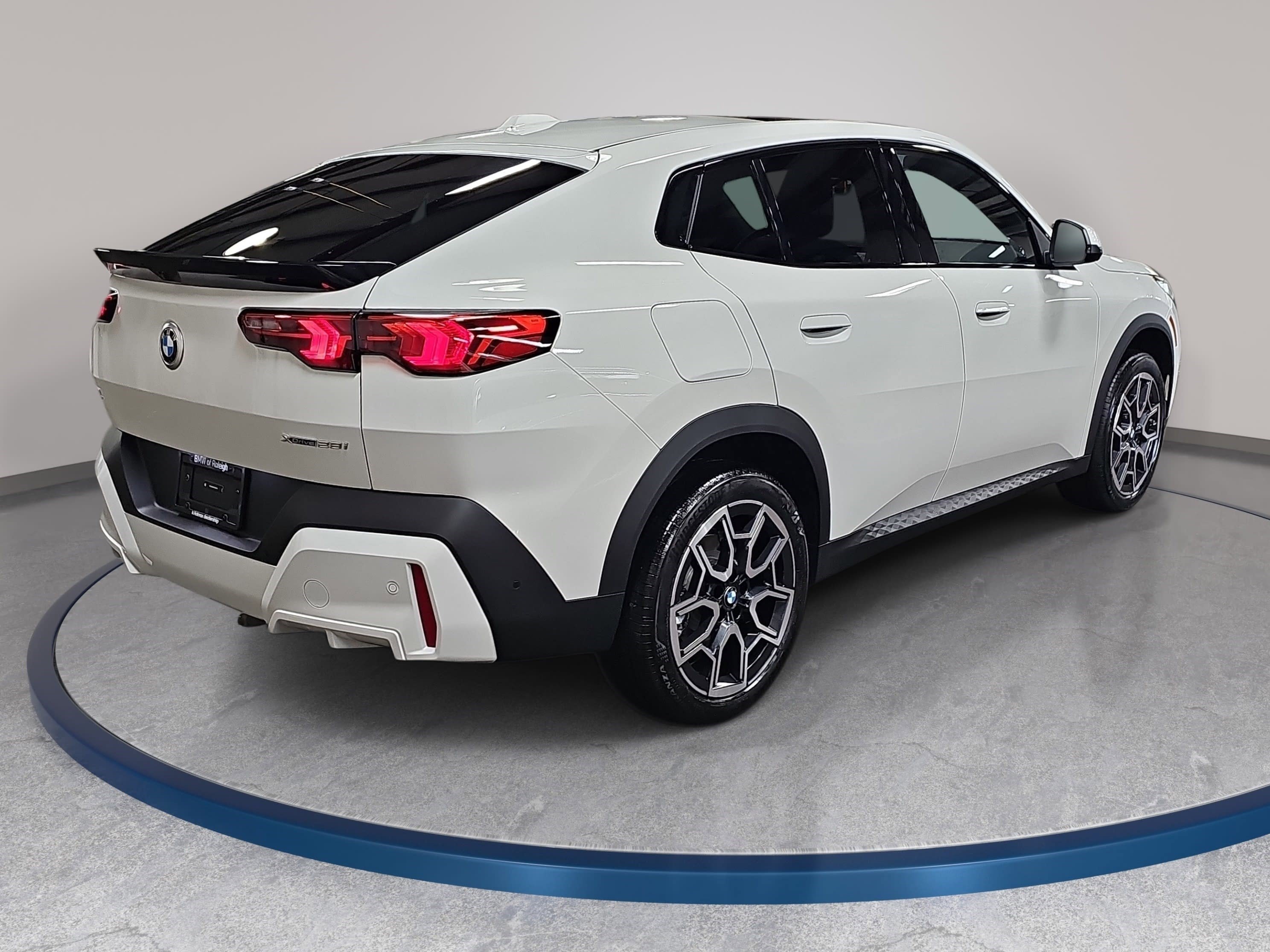 New 2026 BMW X2 xDrive28i w/ Technology Package image 5