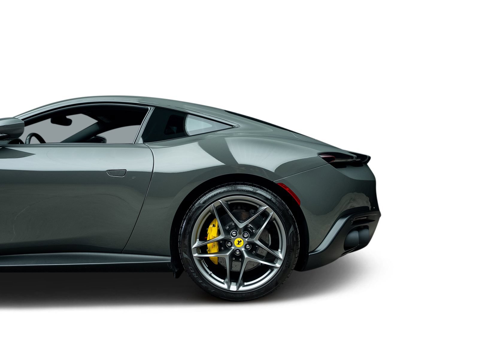 Used 2022 Ferrari Roma RWD image 22