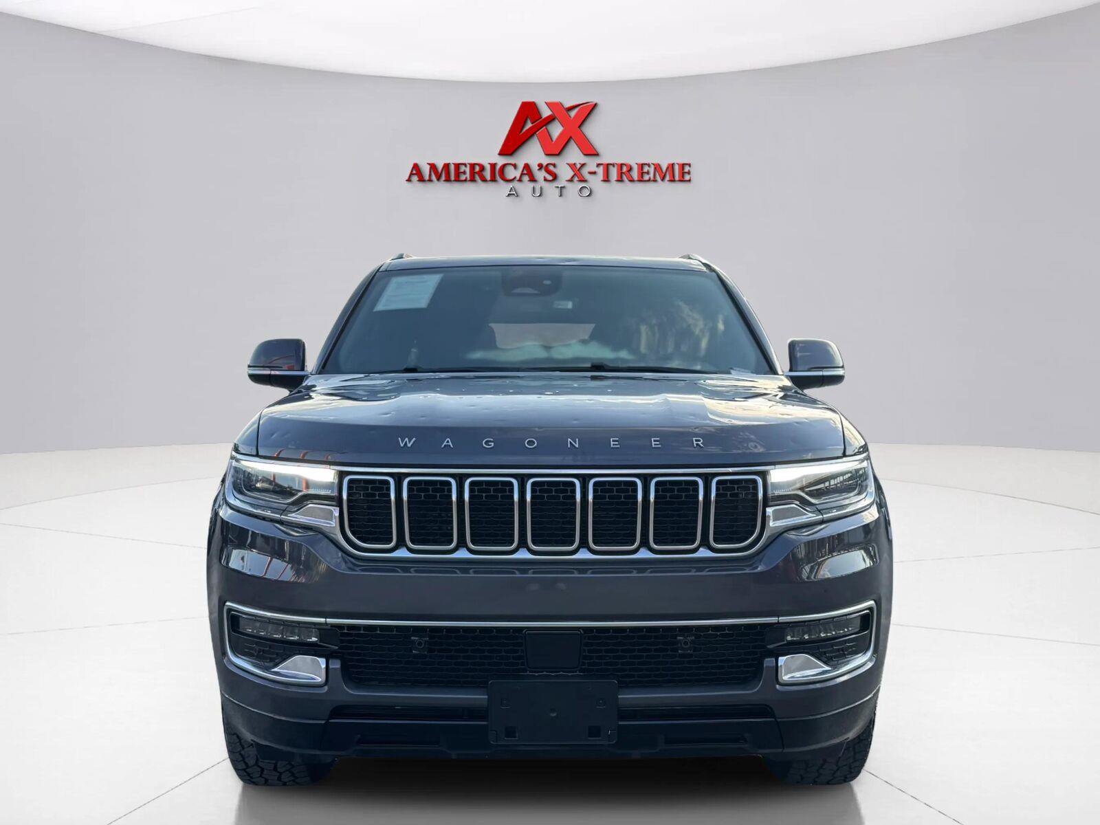 Used 2022 Jeep Wagoneer Series I AWD/4WD image 9