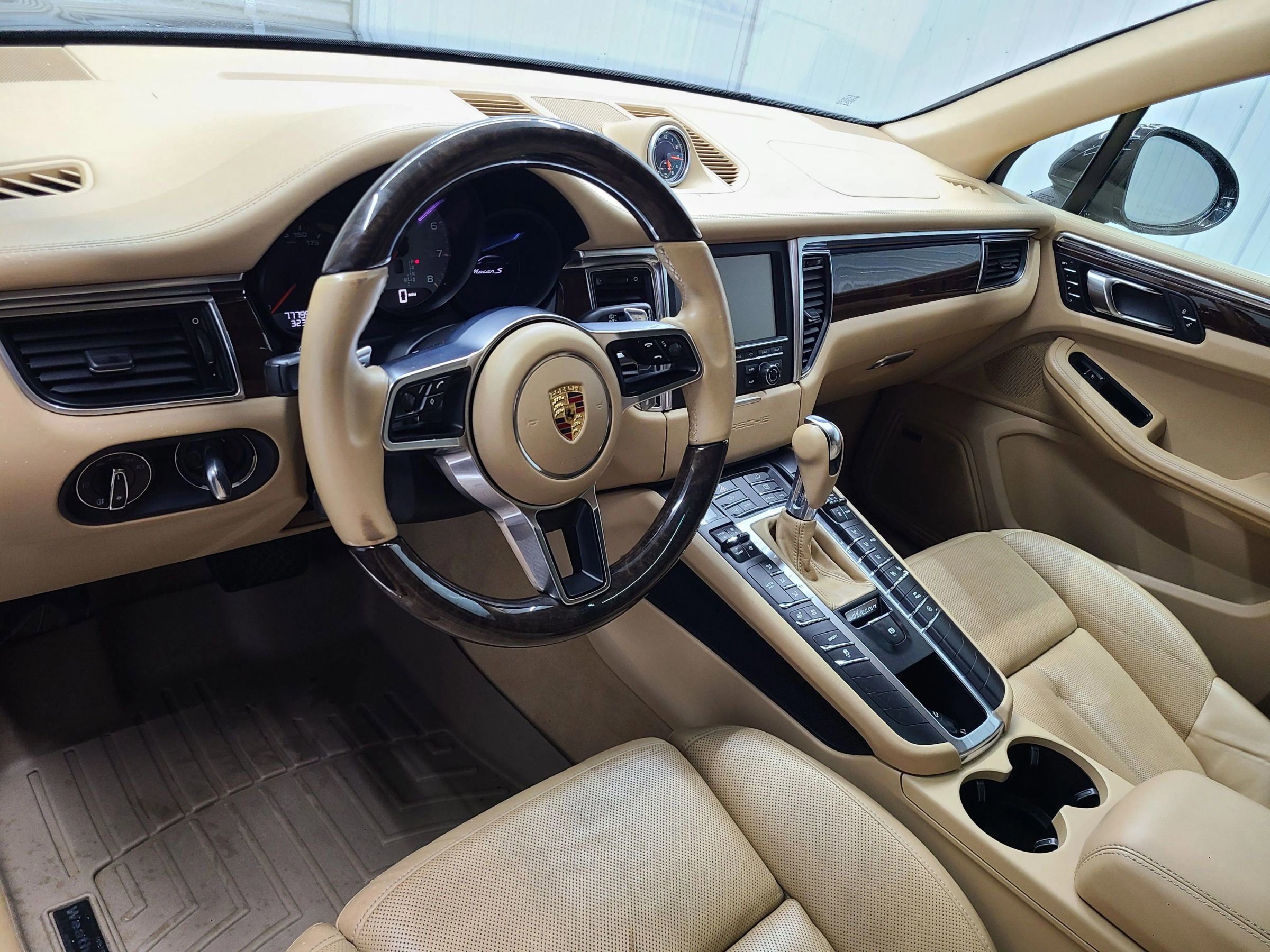 Used 2015 Porsche Macan S AWD/4WD image 24