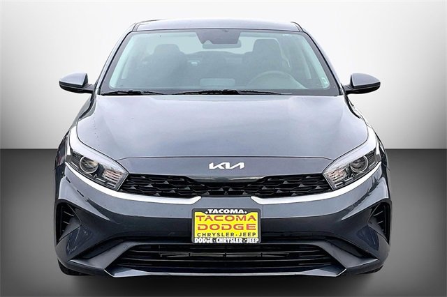 Used 2023 Kia Forte LXS image 3