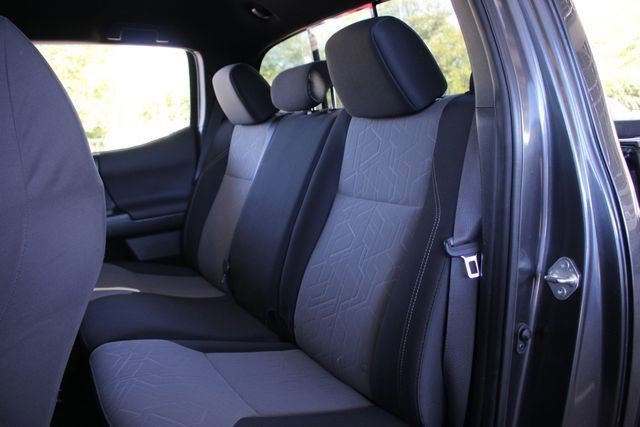 Used 2022 Toyota Tacoma 4x4 Double Cab image 33