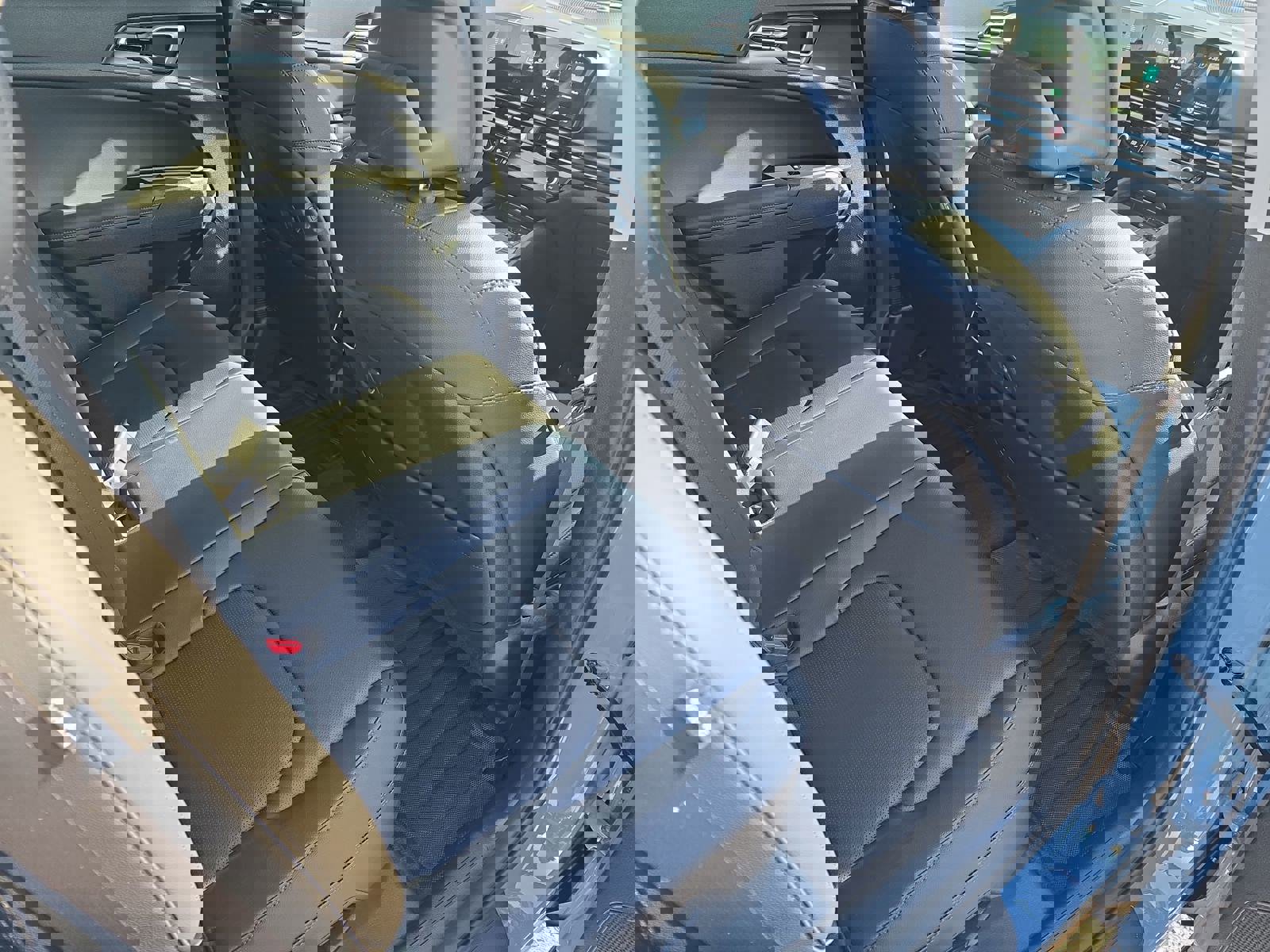 New 2026 Kia Sportage EX image 12