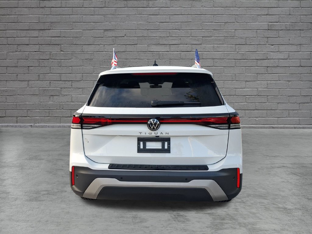Used 2026 Volkswagen Tiguan S FWD image 11