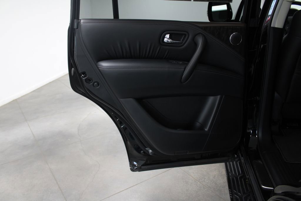 Used 2024 Nissan Armada Platinum w/ Captain's Chairs Package image 29