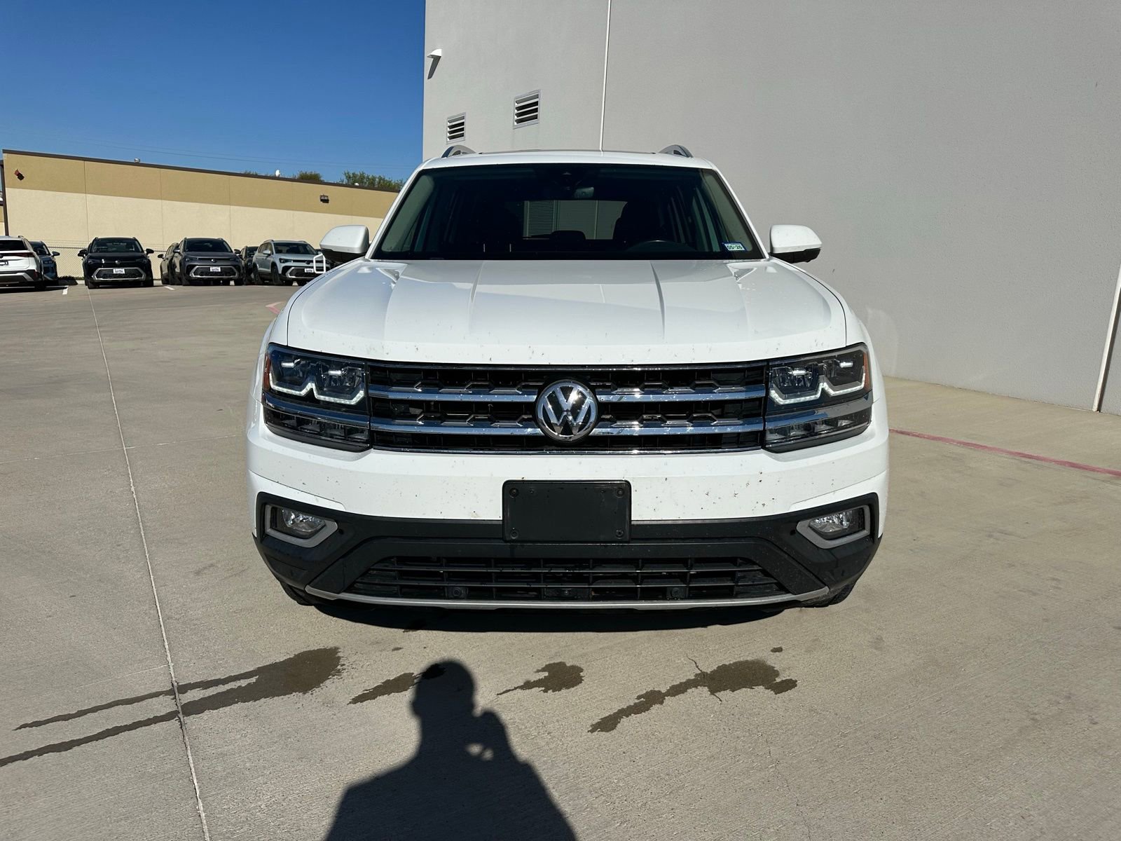 Used 2019 Volkswagen Atlas SEL Premium image 2