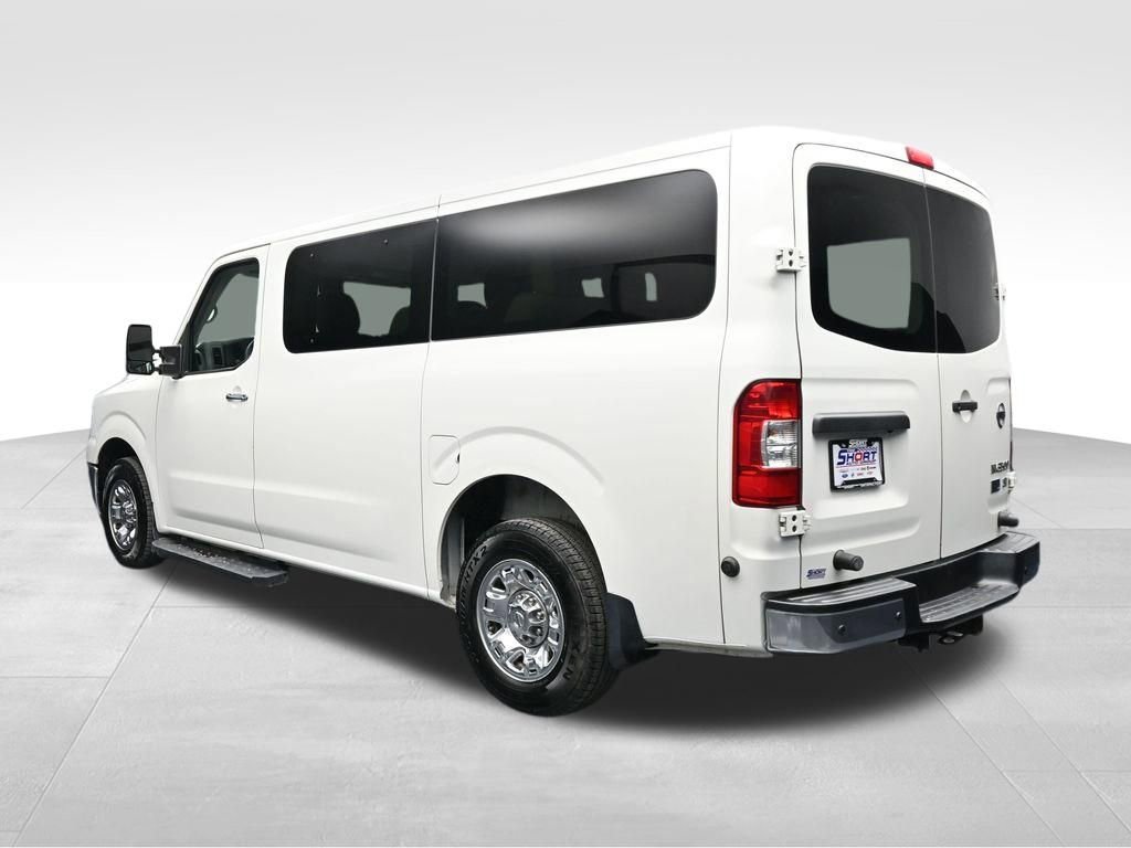 Used 2016 Nissan NV 3500 SL RWD image 3