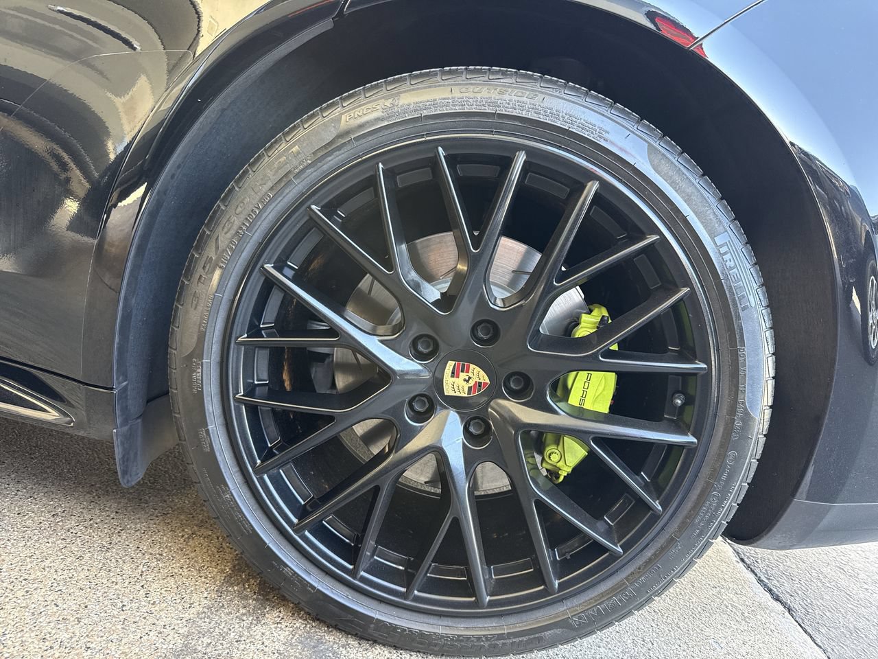 Used 2019 Porsche Panamera 4 w/ Premium Package Plus AWD/4WD image 34