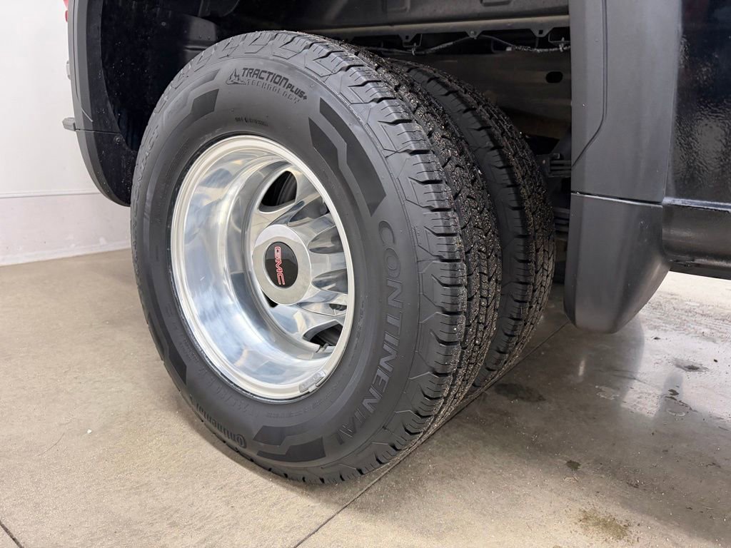 Used 2020 GMC Sierra 3500 Denali w/ Denali Ultimate Package image 15