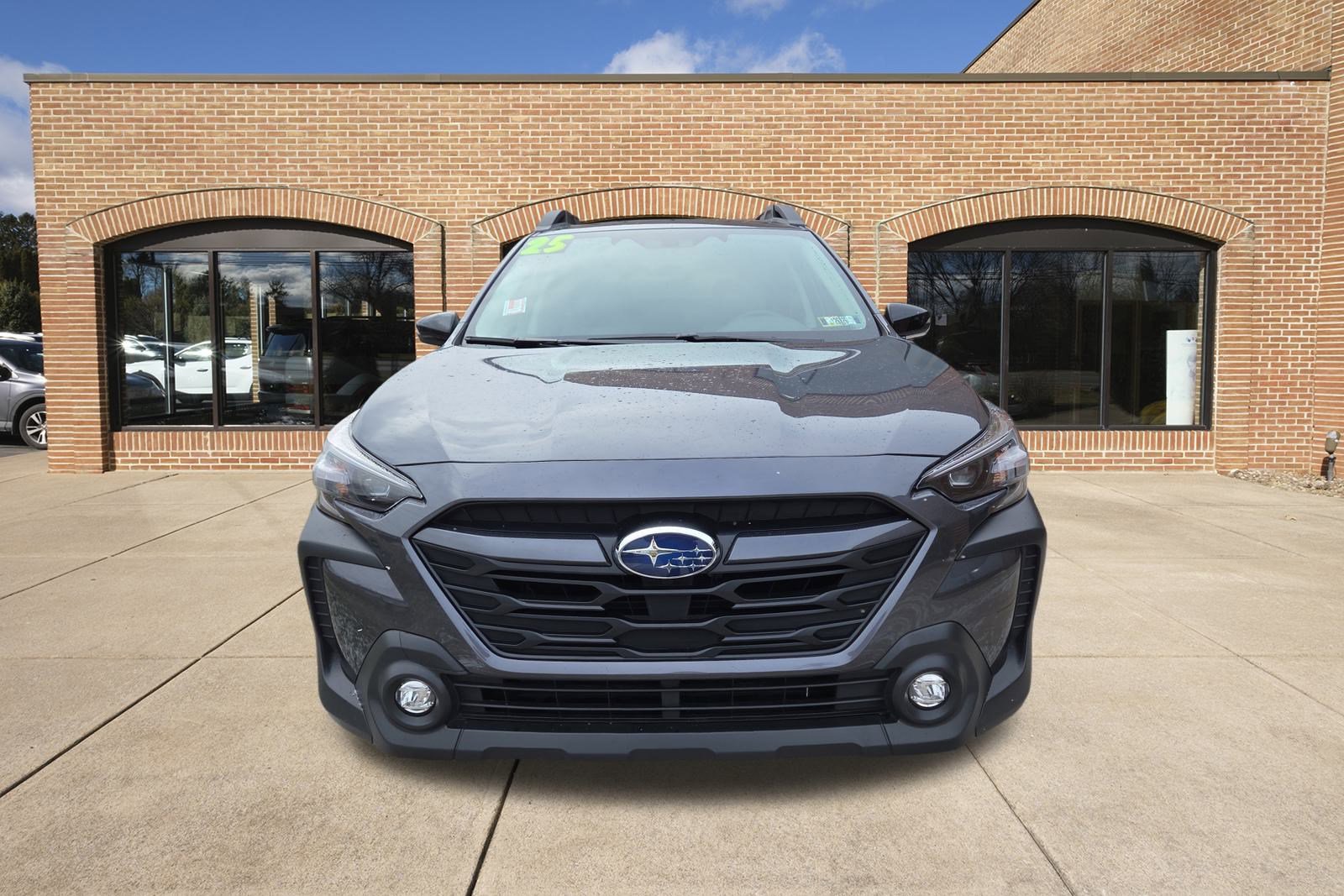 Used 2025 Subaru Outback Premium w/ Popular Package #1A image 9