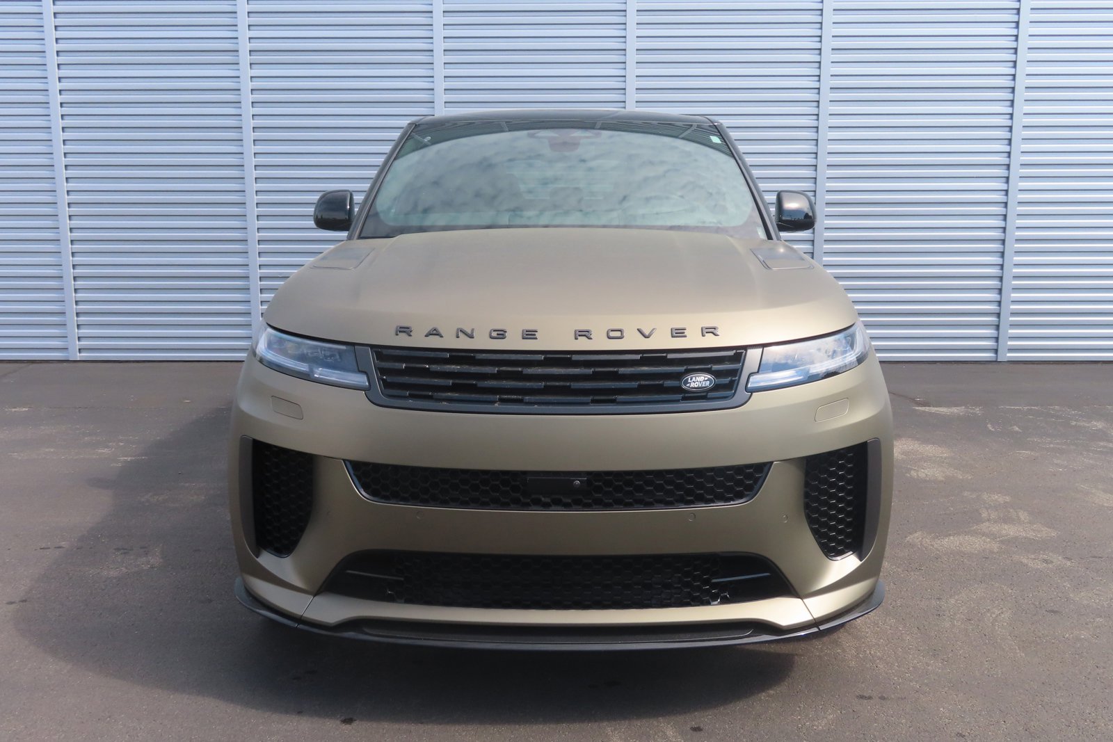 New 2024 Land Rover Range Rover Sport SV Edition One Carbon Bronze image 9
